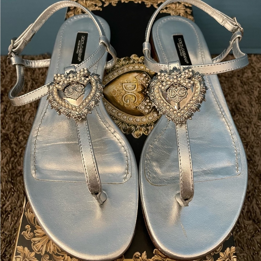 Dolce Gabbana Sandals 37